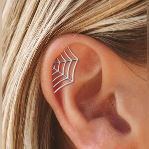 NWT Silver Spider Earrings Helix Piercing Jewelry Halloween